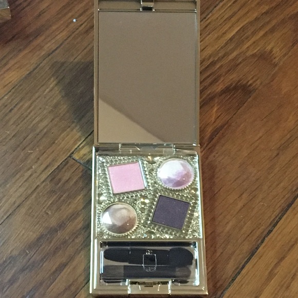 Elégance Paris Eyeshadow Palettes in 10, 03, 104 - Picture 7 of 8